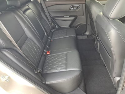 2021 Nissan Rogue Platinum FWD