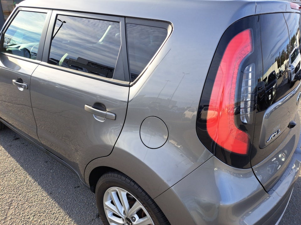 2017 Kia Soul +