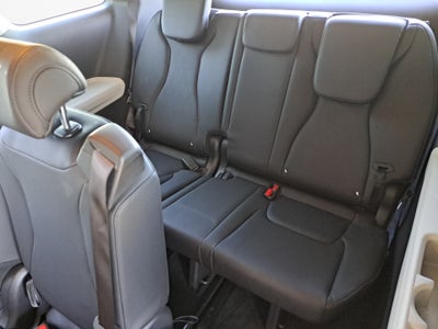 2023 Kia Carnival MPV LX Seat Package