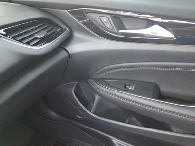 2018 Buick Regal TourX Essence