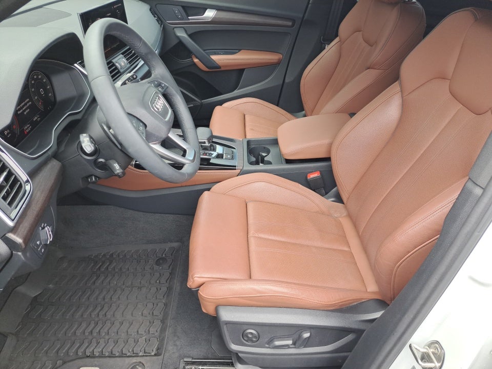 2024 Audi Q5 S line Premium Plus