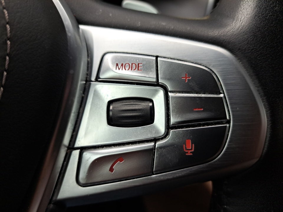 2016 BMW 750i 750i