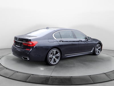 2016 BMW 750i 750i