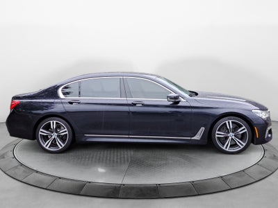 2016 BMW 750i 750i