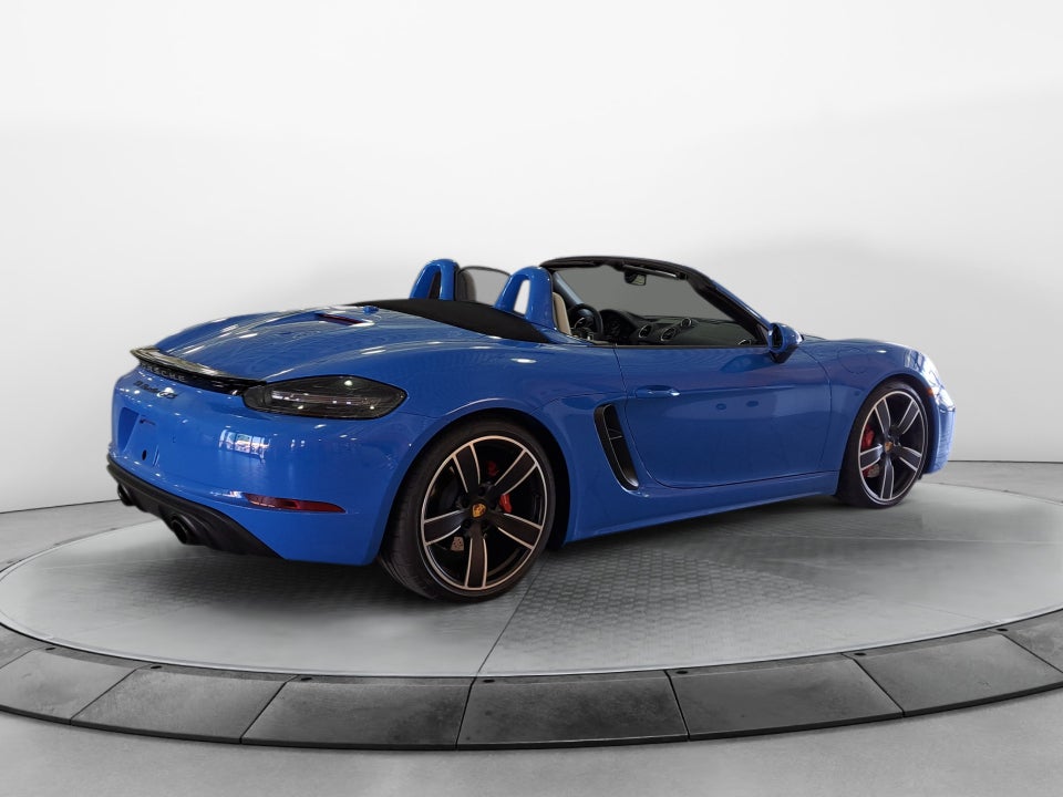 2025 Porsche 718 Boxster GTS 4.0