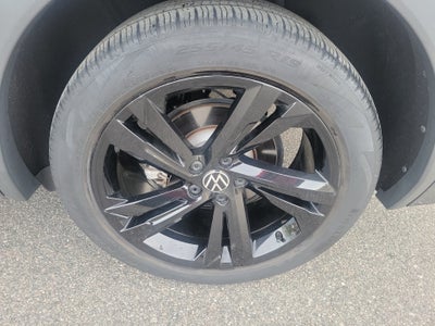2023 Volkswagen Tiguan 2.0T SE R-Line Black