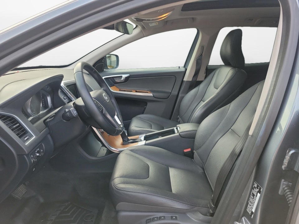 2017 Volvo XC60 T6 Inscription