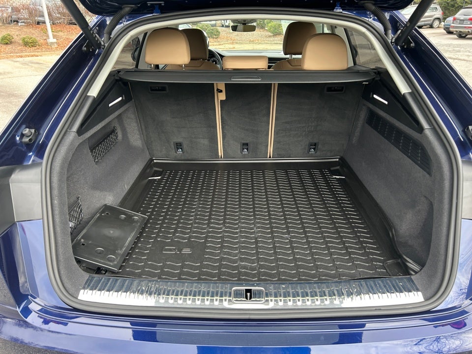 2023 Audi Q8 Premium Plus 55 TFSI quattro Tiptronic