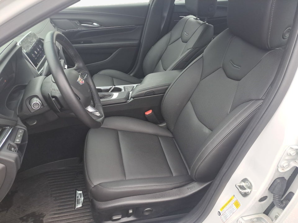 2025 Cadillac CT4 Premium Luxury RWD