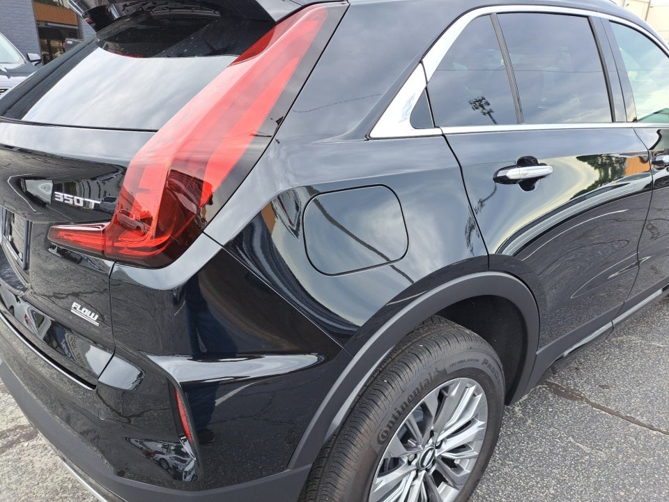 2025 Cadillac XT4 AWD Premium Luxury