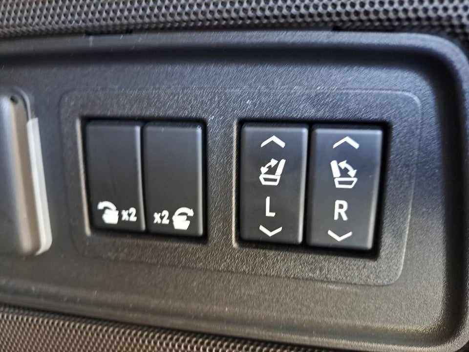 2022 Cadillac Escalade 4WD Premium Luxury