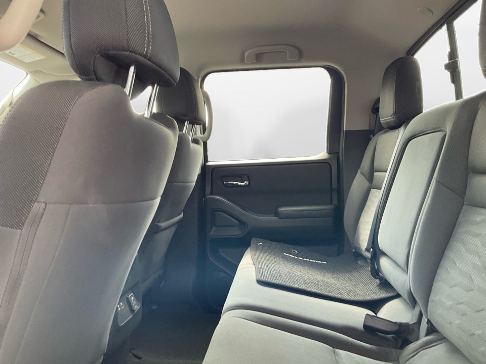 2023 Nissan Frontier Crew Cab SV 4x4