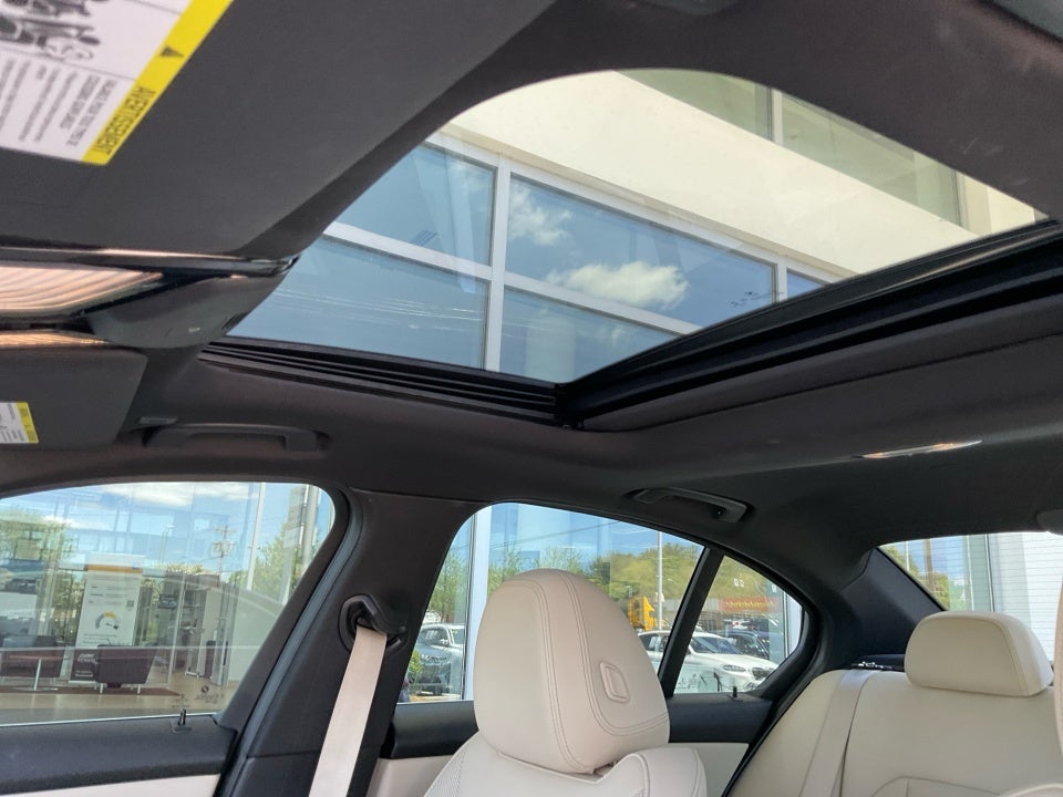 2022 BMW 330i 330i