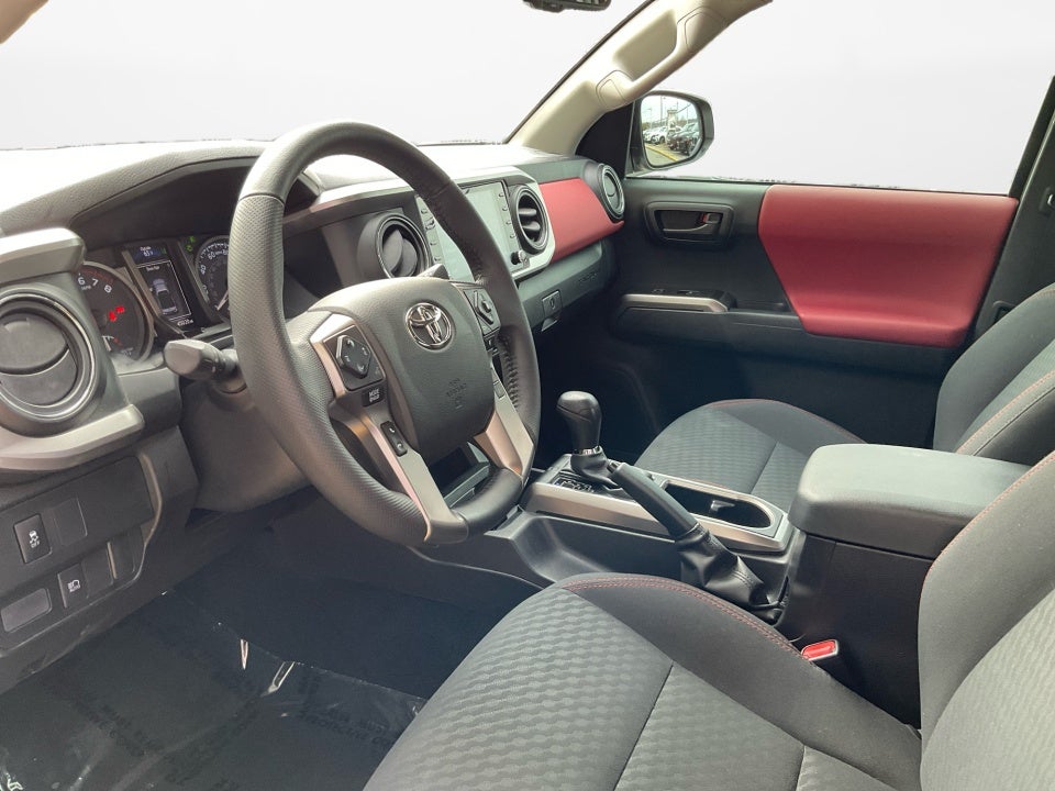 2022 Toyota Tacoma SR5 V6