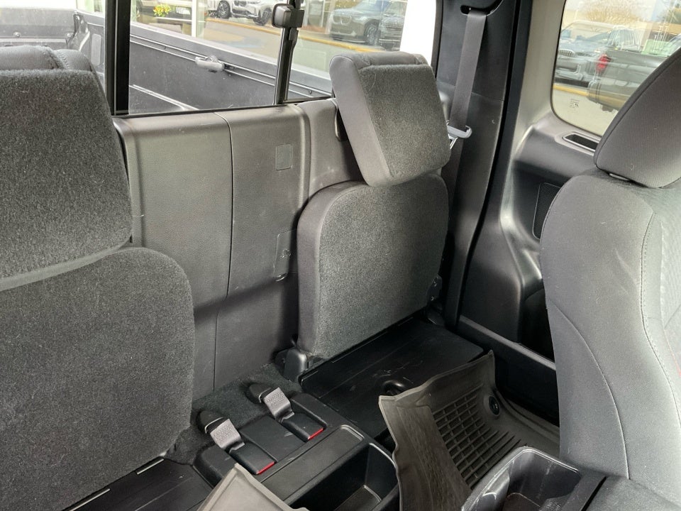 2022 Toyota Tacoma SR5 V6