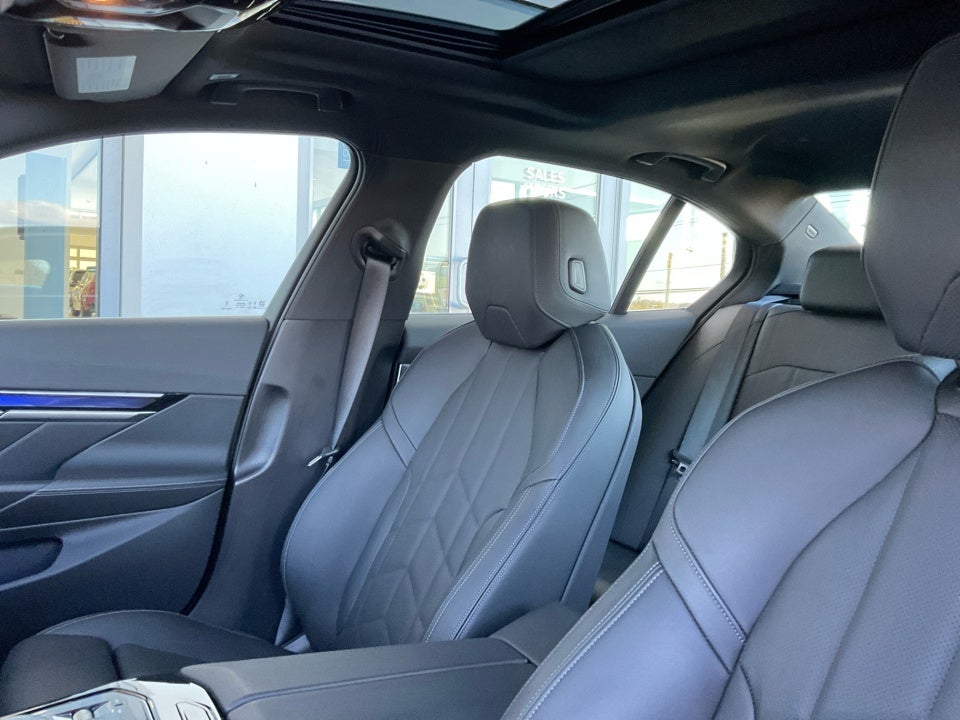 2024 BMW i5 eDrive40