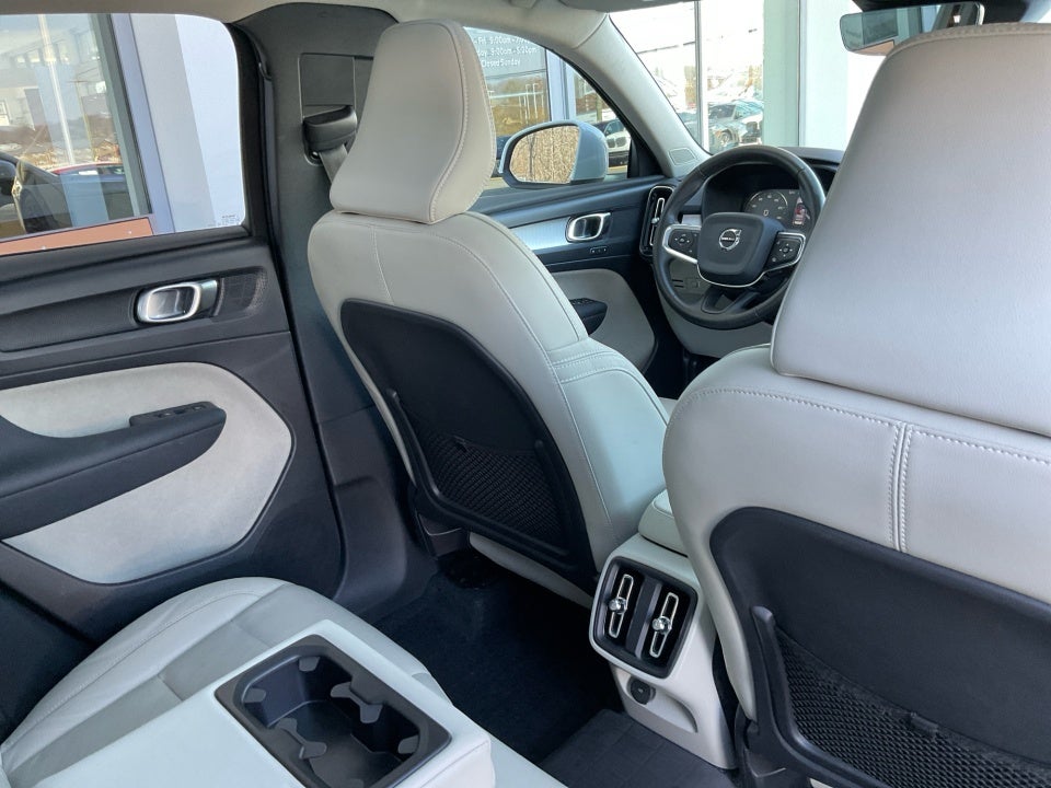 2020 Volvo XC40 Momentum