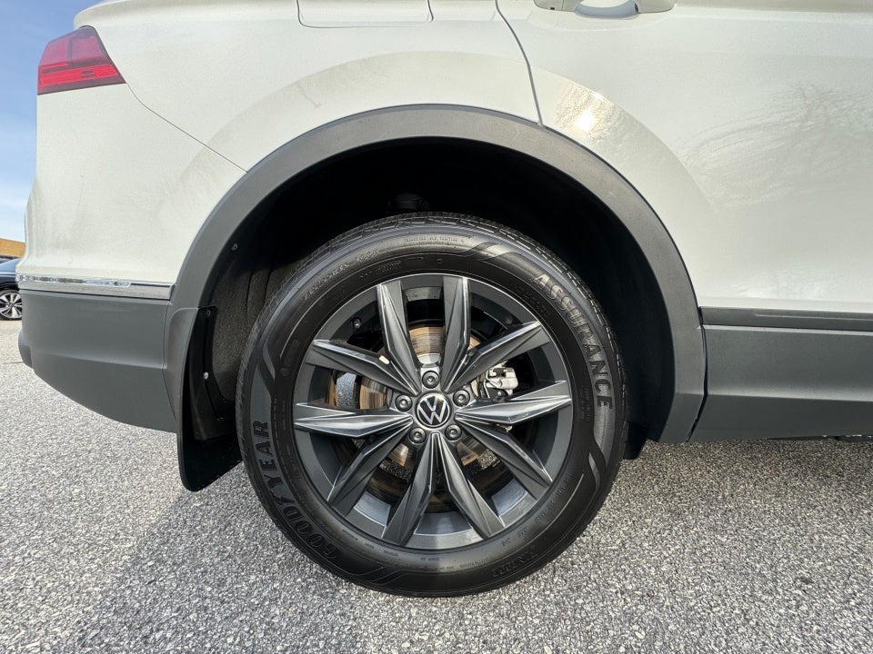 2024 Volkswagen Tiguan 2.0T SE