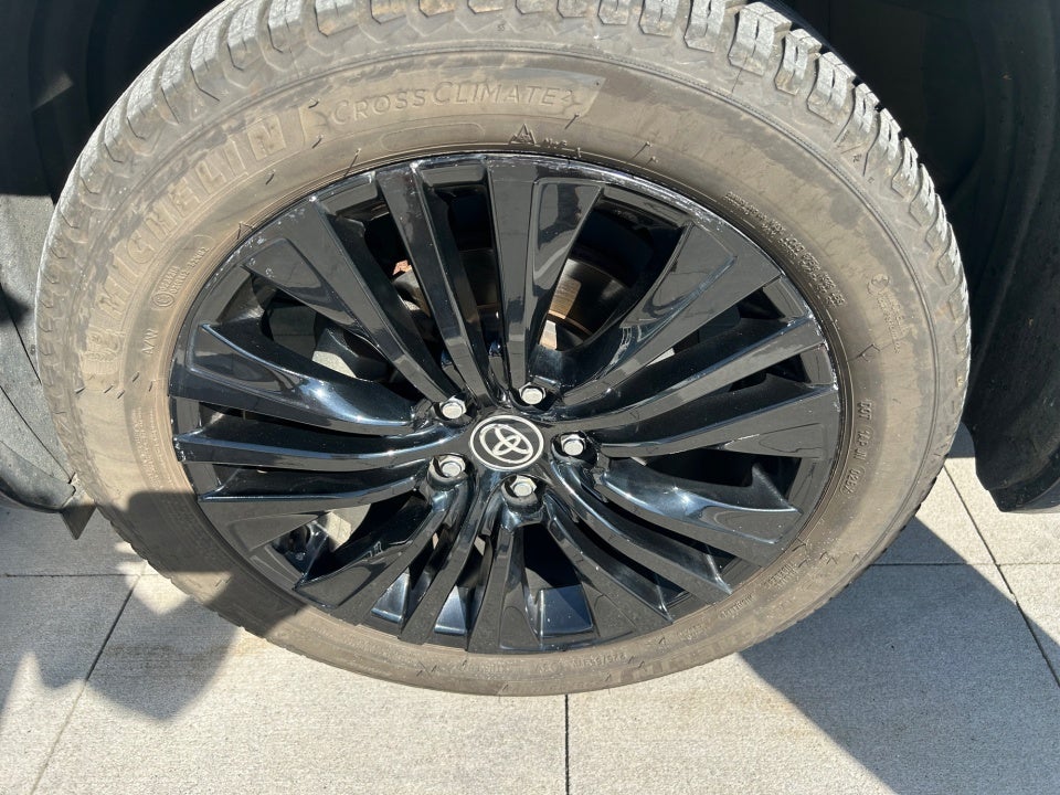 2024 Toyota Venza Nightshade