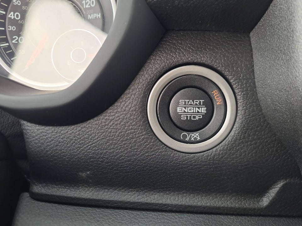 2024 RAM 2500 Tradesman Crew Cab 4x2 8' Box