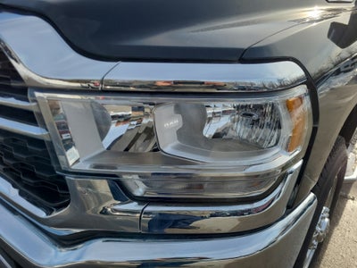 2024 RAM 2500 Tradesman Crew Cab 4x2 8' Box