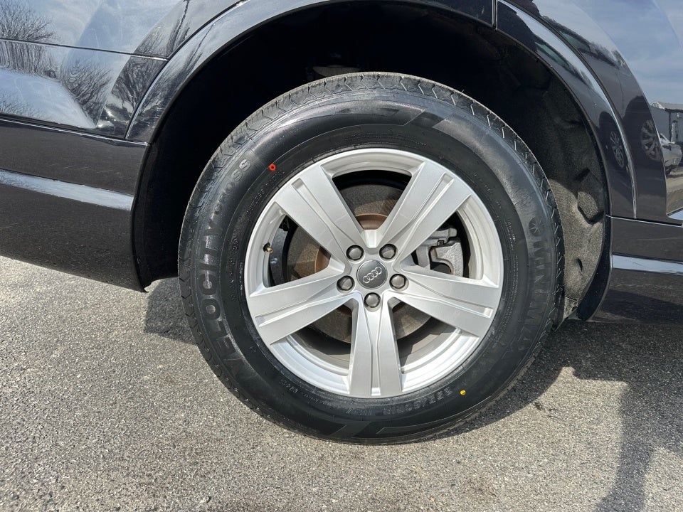 2019 Audi Q7 45 Premium