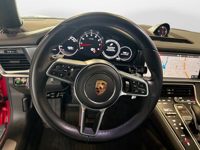 2018 Porsche Panamera 4
