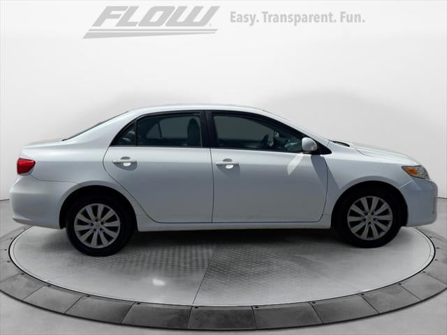 2013 Toyota COROLLA LE