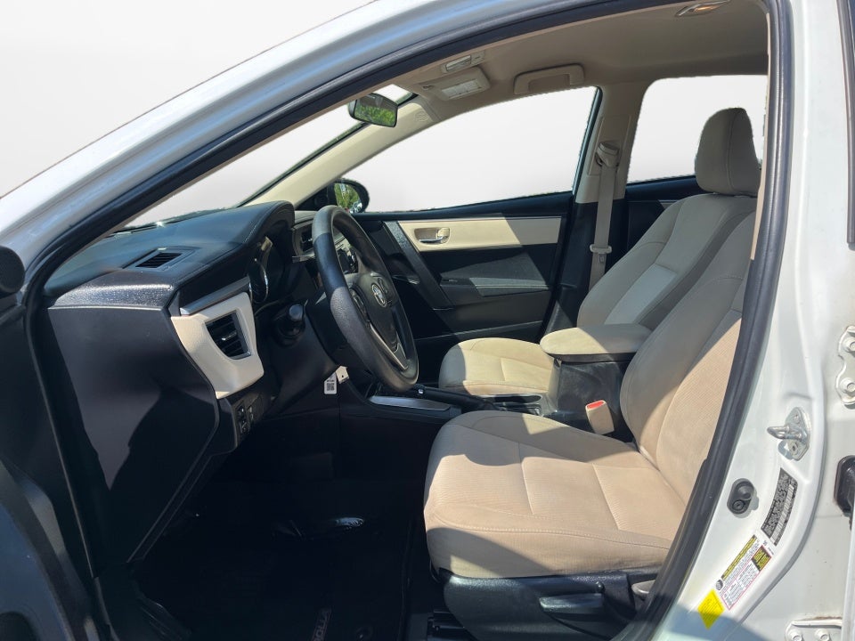 2015 Toyota COROLLA LE