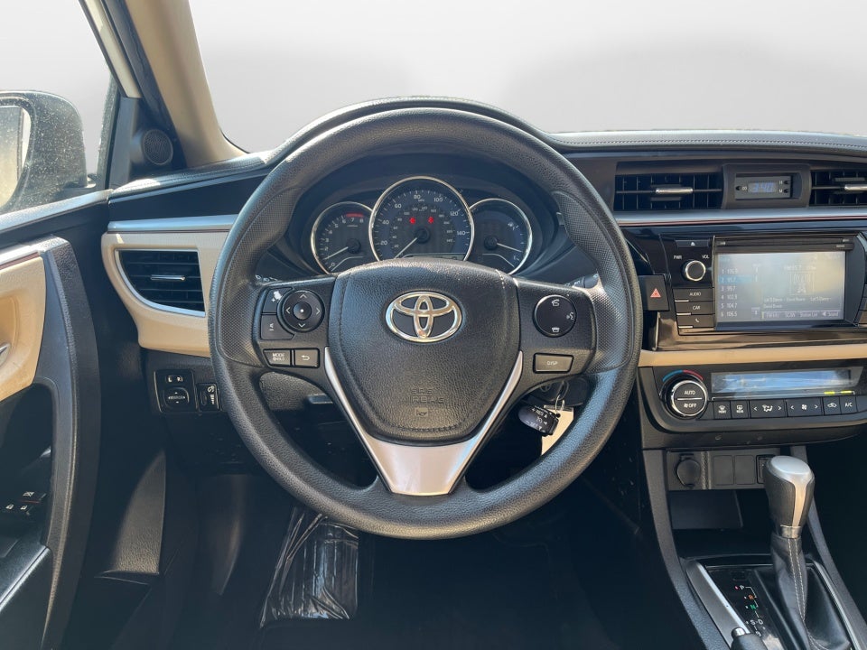 2015 Toyota COROLLA LE