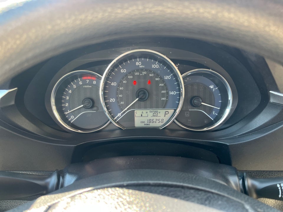 2015 Toyota COROLLA LE