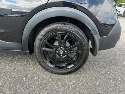 2020 Nissan Kicks SR