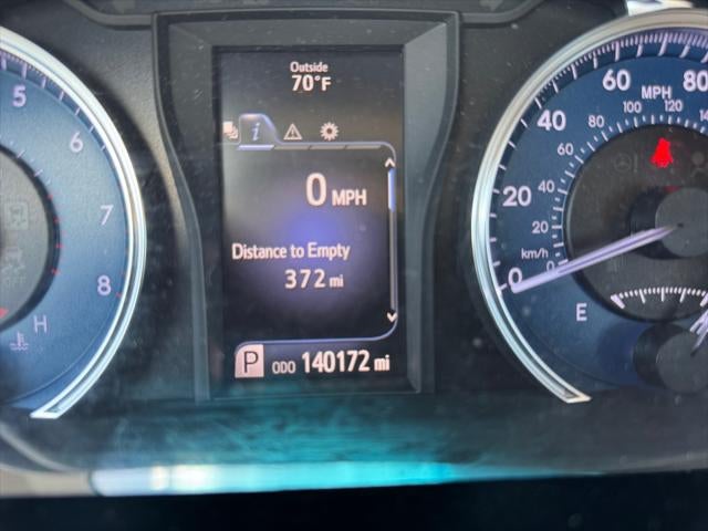 2016 Toyota CAMRY LE