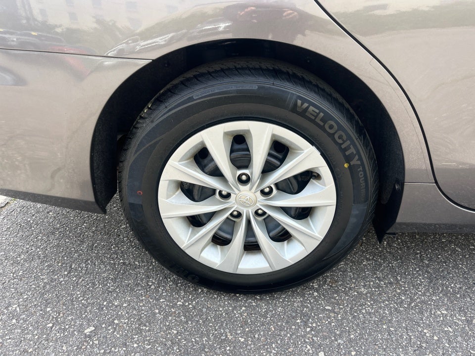 2015 Toyota CAMRY LE