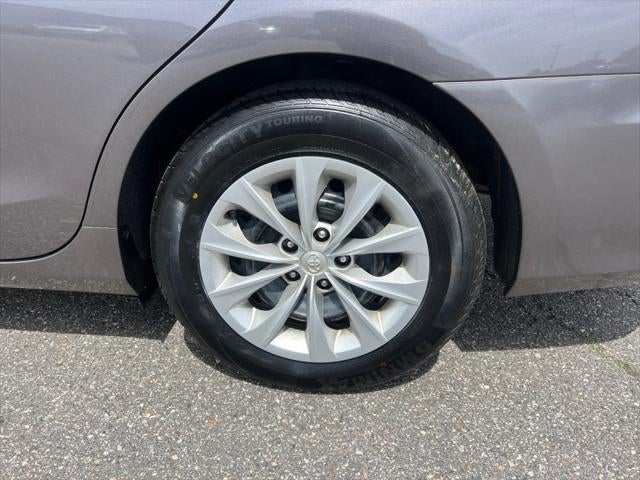 2015 Toyota CAMRY LE