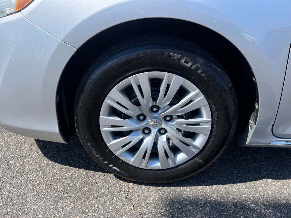 2013 Toyota CAMRY LE