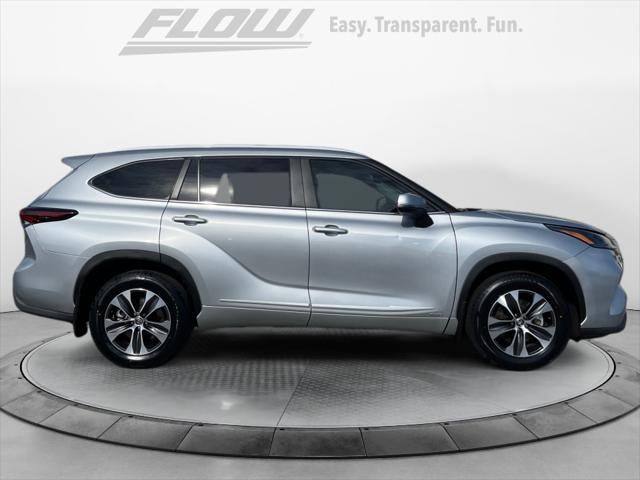 2025 Toyota HIGHLANDER HEV XLE