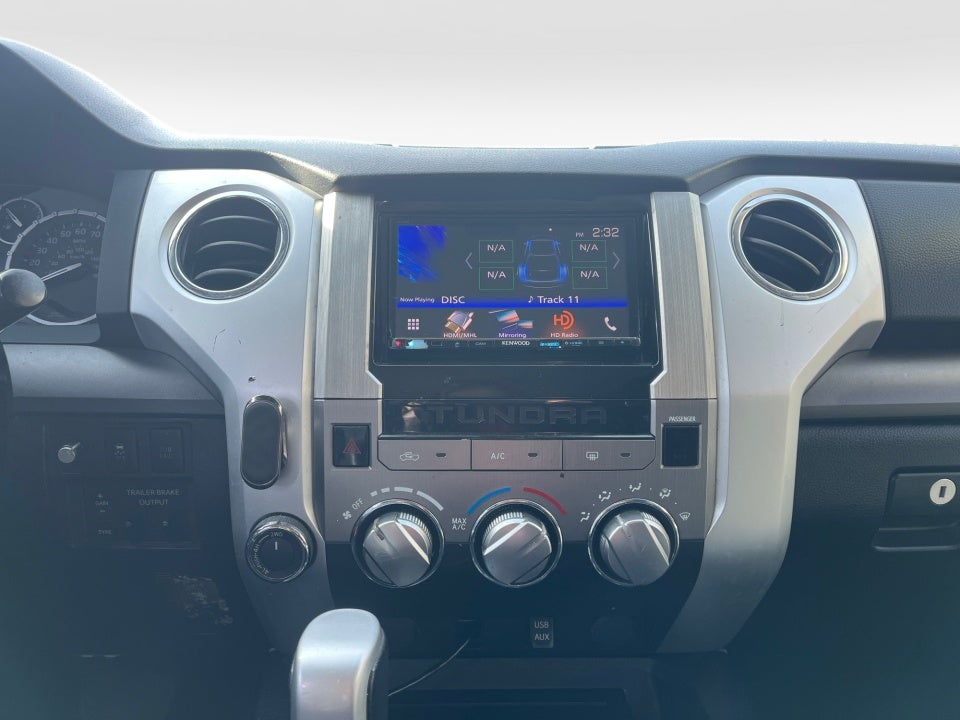 2016 Toyota TUNDRA 4X4 SR5 5.7L V8