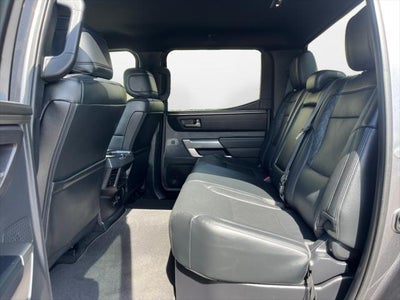 2025 Toyota TUNDRA 4X4 SR5