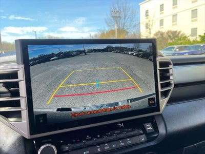 2025 Toyota TUNDRA 4X4 SR5