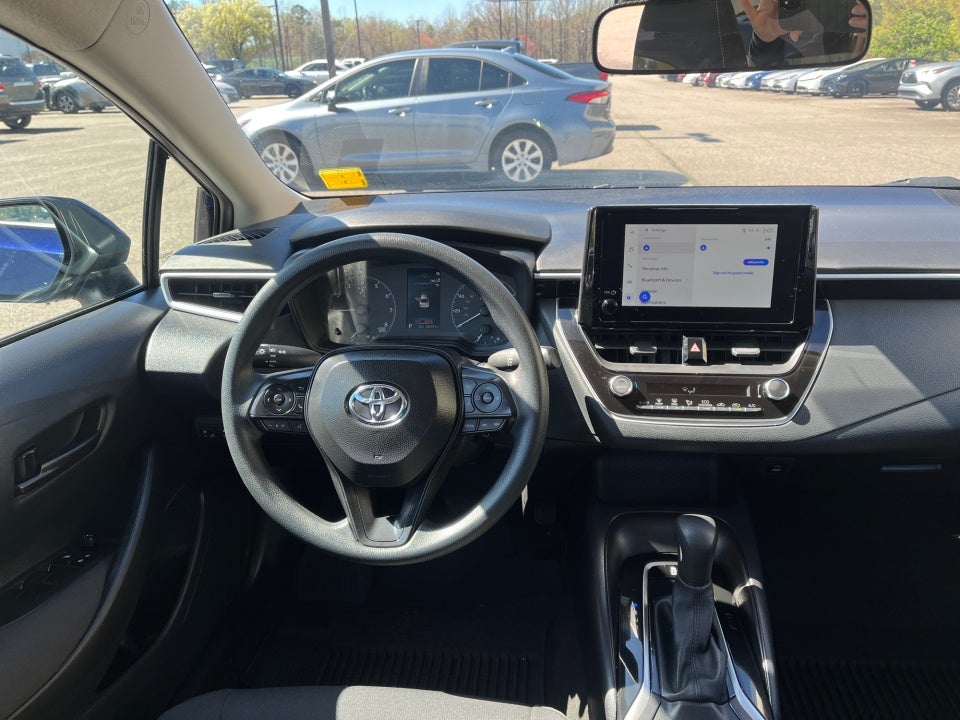 2025 Toyota COROLLA LE