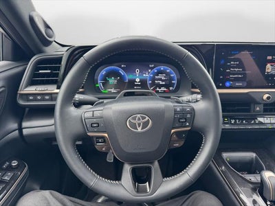 2025 Toyota Toyota Crown Signia Limited