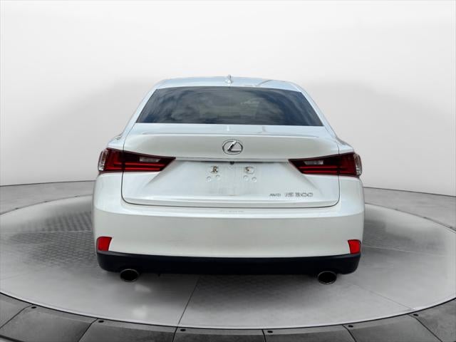 2016 Lexus IS 4dr Sdn AWD
