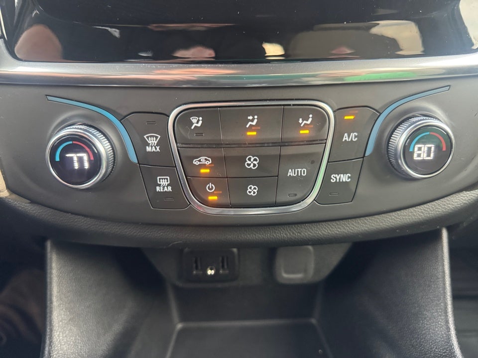 2022 Chevrolet Traverse FWD LS