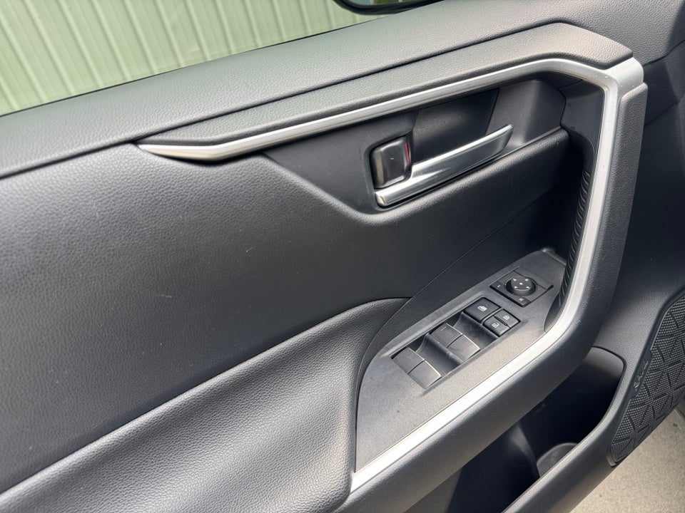 2022 Toyota RAV4 Hybrid Hybrid SE