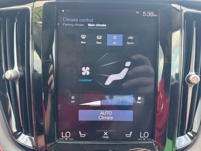 2020 Volvo XC60 T5 Momentum