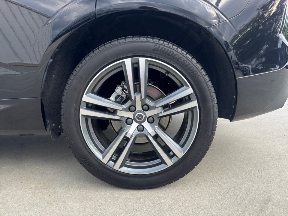 2020 Volvo XC60 T5 Momentum