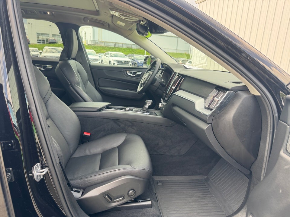 2020 Volvo XC60 T5 Momentum