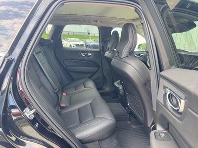 2020 Volvo XC60 T5 Momentum