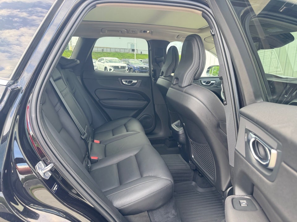 2020 Volvo XC60 T5 Momentum